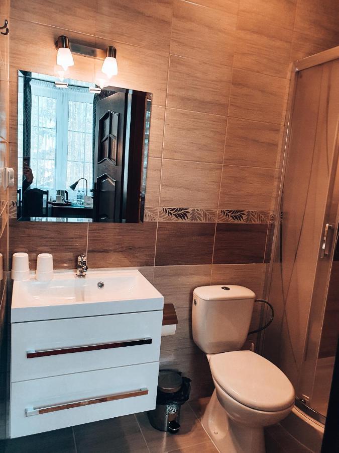 Hotel "Xavier" Lubycza Krolewska Екстериор снимка