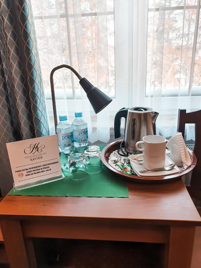 Hotel "Xavier" Lubycza Krolewska Екстериор снимка