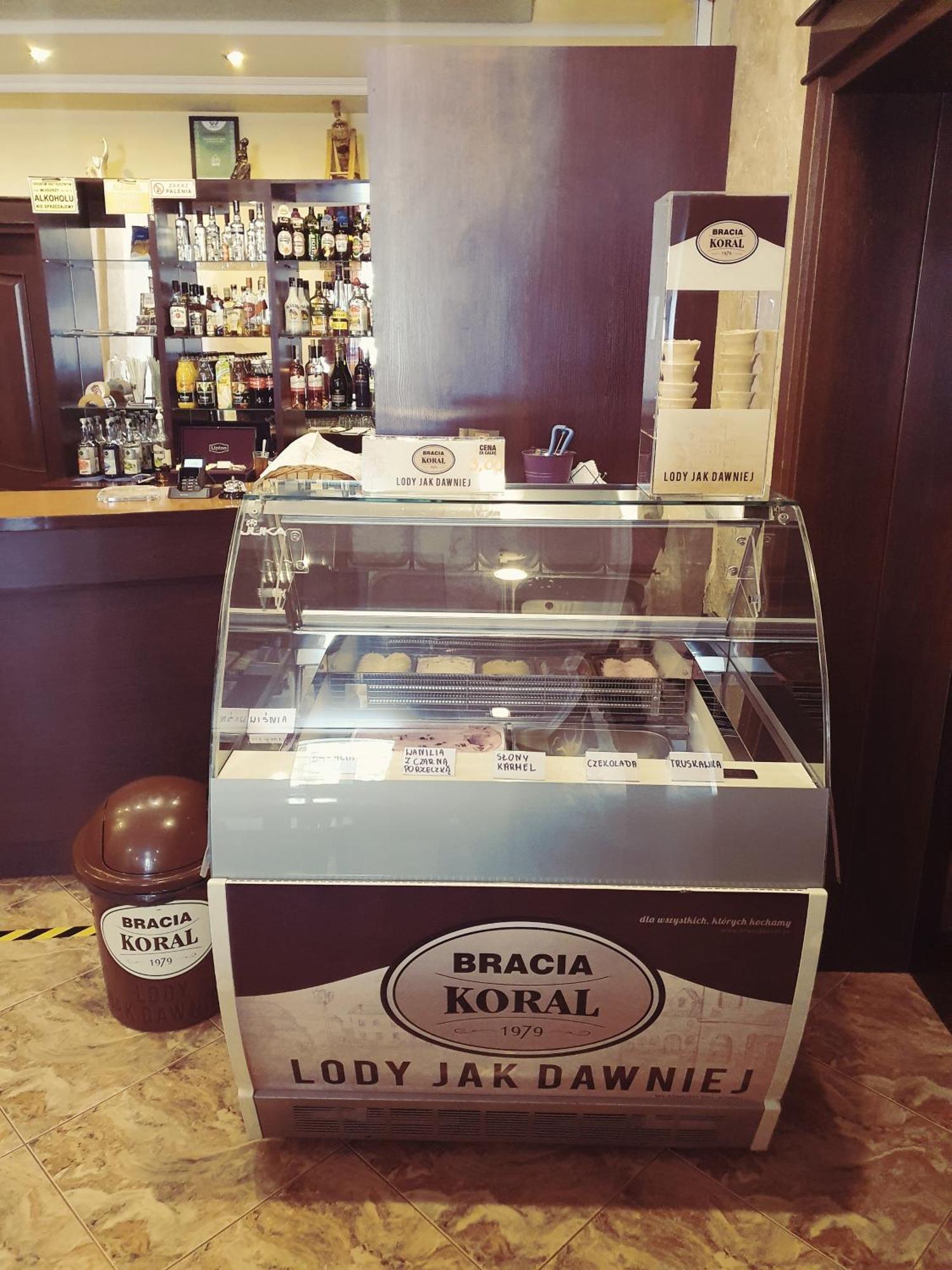 Hotel "Xavier" Lubycza Krolewska Екстериор снимка